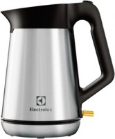 Электрический чайник Electrolux EEWA5300