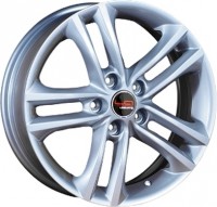 Литой диск Replica LegeArtis NS54 6.5x17/5x114.3 D66.1 ET45 Silver