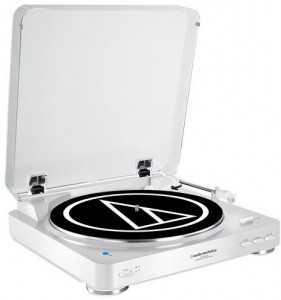 Проигрыватель пластинок Audio-Technica AT-LP60WH-BT