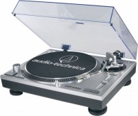 Проигрыватель пластинок Audio-Technica AT-LP120USBC