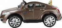 Автомобиль Weikesi OM8118 Brown