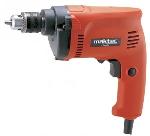Дрель-шуруповерт Maktec МТ600