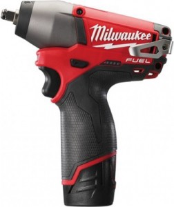 Гайковерт Milwaukee M12 CIW38-0