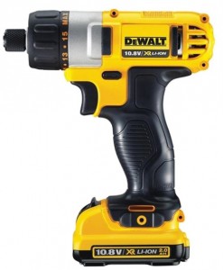 Шуруповерт DeWALT DCF610D2
