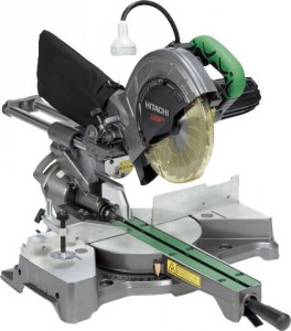 Торцовочная пила Hitachi C8FSHE