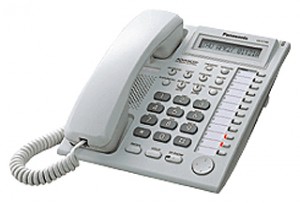 Проводной телефон Panasonic KX-T7730RUW нарушена упаковка.
