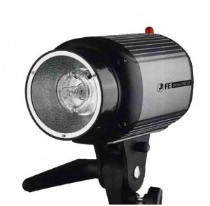 Вспышка Falcon Eyes Ultima 150 SS