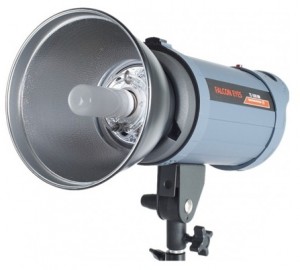 Вспышка Falcon Eyes TE-300BW v2.0