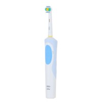 Зубная щетка Oral-B Vitality 3D White (D12.513 DW)