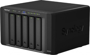 Сетевой накопитель Synology DS1513+