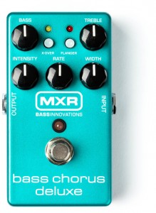 Педаль эффектов MXR M83 Bass Chorus Deluxe